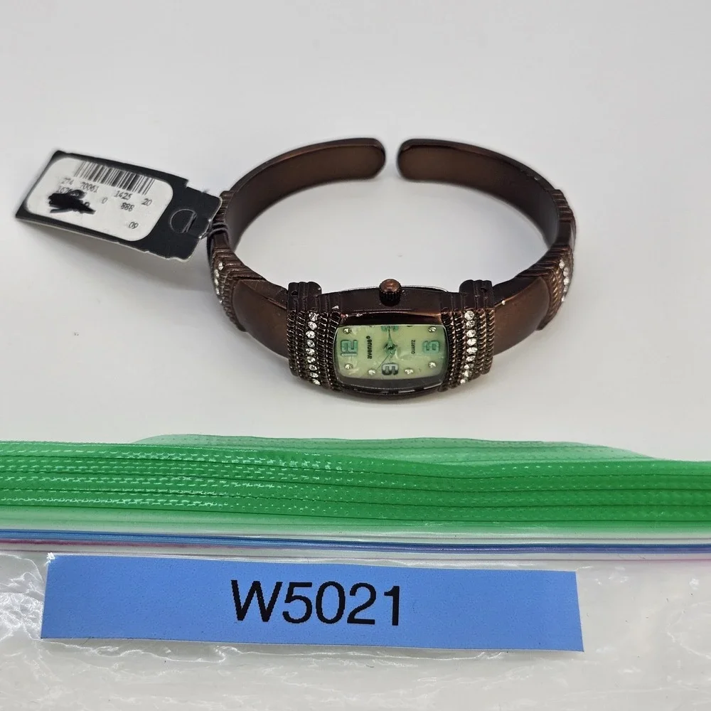 Avenue Open Cuff Watch Women 20MM Cream Dial Brown Bands 5.5" NEW Battery - Picture 11 of 11